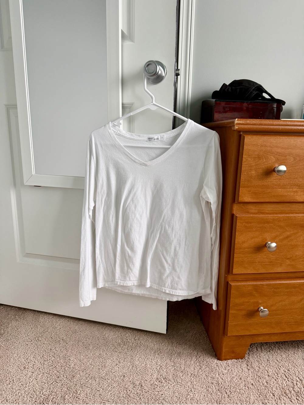 Medium Hanes long sleeve tee